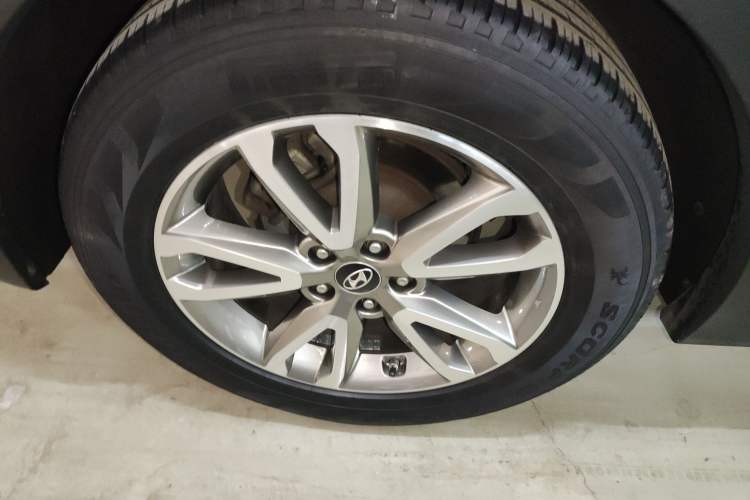 Used Hyundai Santa Fe 2013 2.0T Automatic All-Wheel Drive Top Trim