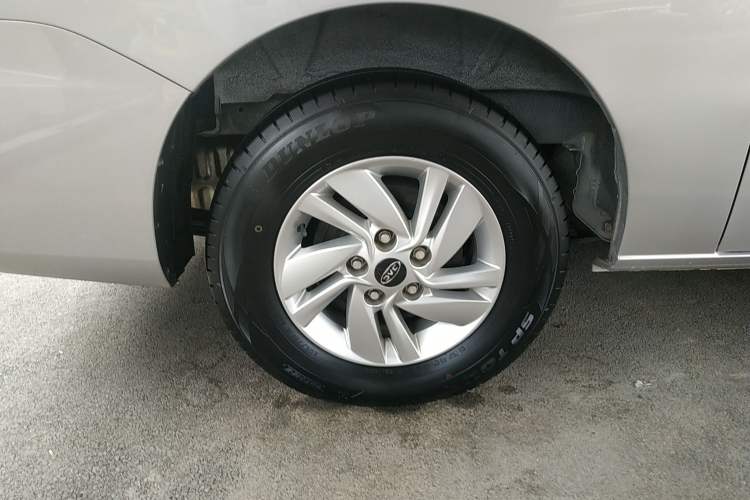 Used JAC Refine M4 2017 2.0T Manual Luxury Version