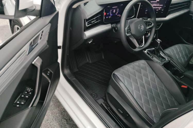 Used Volkswagen Sagitar 2023 300TSI DSG Excellence Edition
