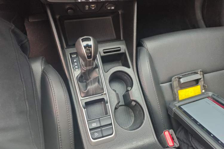 Used Hyundai Tucson 2015 2.0L Automatic Two-Wheel Drive Smart Version
