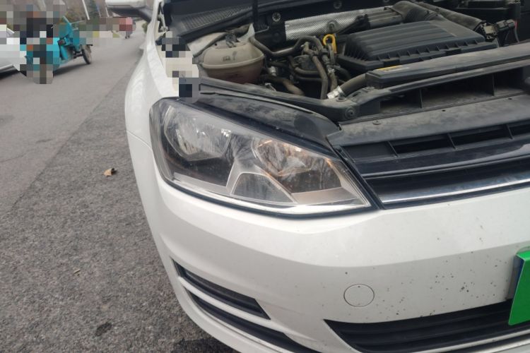 Used Volkswagen Golf 2016 230TSI Automatic Comfort Version Right Front Headlight