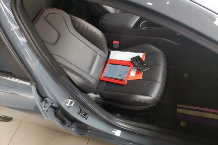 Used Hyundai Elantra 2021 240TGDi DCT LUX Prestige Edition
