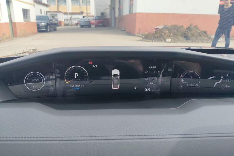 Used Changan UNI-V 2023 1.5T Prestige Model
