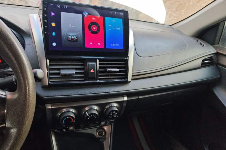 Used Toyota YARiS L Zhi Xuan 2015 1.5E Automatic Charm Edition