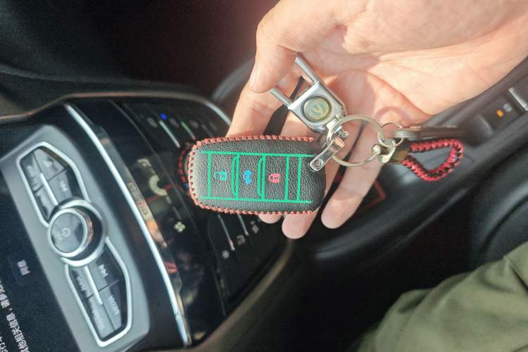 Used Changan CS75 2016 2.0L Manual Luxury Version China V Standard
