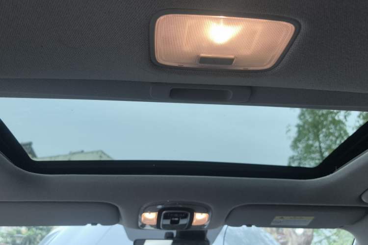 Used Hyundai Elantra 2021 1.5L CVT LUX Prestige Edition Headliner