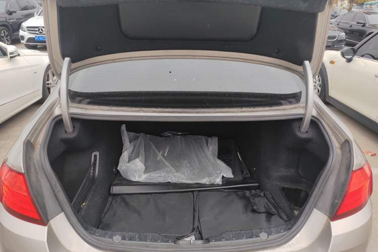 Used BMW 5 Series 2014 525Li Fashion Design Package