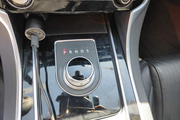 Used Jaguar XF 2016 XF 2.0T Two-Wheel-Drive Luxury Edition
