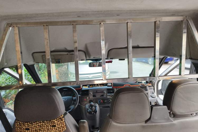 Used Ford Transit Custom 2016 2.2T Long-Wheelbase 6/7-Seater Mid-Roof Multi-Purpose Vehicle
