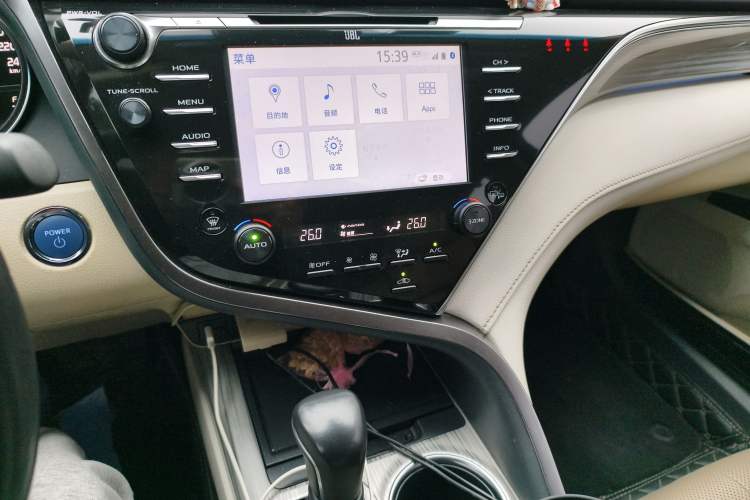 Used Toyota Camry 2018 Dual-Engine 2.5HQ Flagship Edition Audio And AC Panel