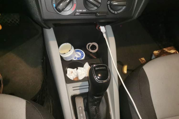 Used Skoda Fabia 2017 1.4L Automatic Car Enjoy Edition