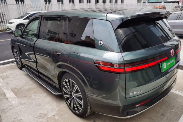 Used Denza N9 2025 Flagship Model
