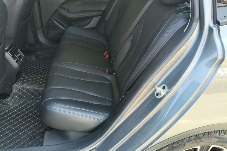 Used Roewe i5 2021 1.5L CVT Platinum Edition
