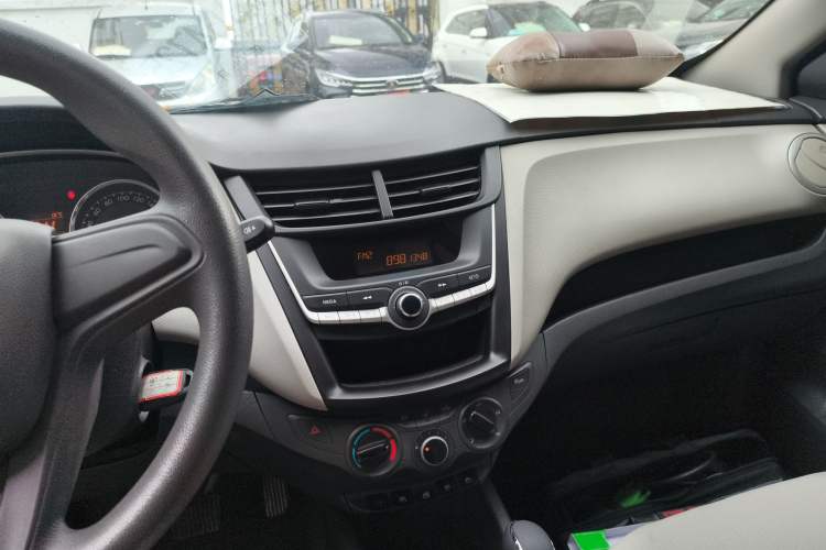 Used Chevrolet Sail 2015 Sail 3 1.3L AMT Ideal Edition
