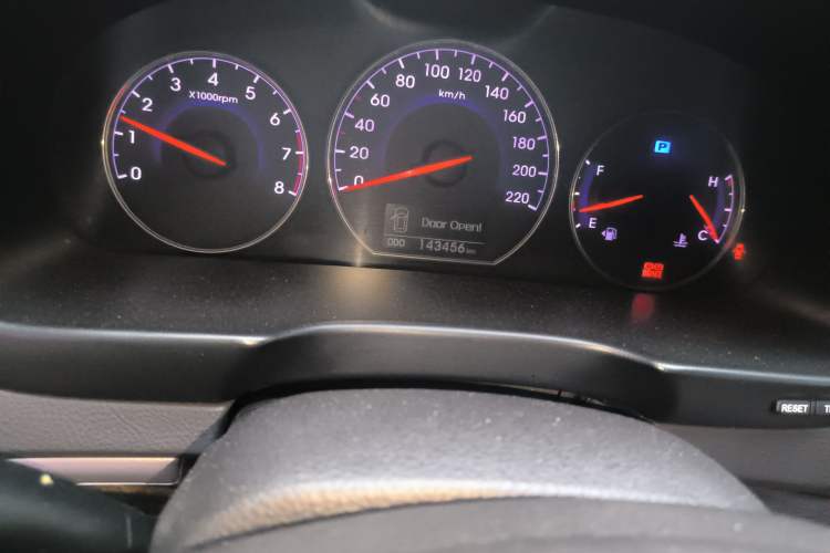 Used Hyundai Santa Fe Classic 2012 2.4 Luxury Edition 7-Seater Four-Wheel Drive