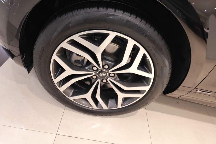 Used Land Rover Range Rover Evoque 2021 Range Rover Velar 249 PS R-Dynamic S Performance Edition