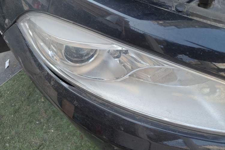 Used Fiat Viaggio 2012 1.4T Automatic Enjoyment Edition Right Front Headlight