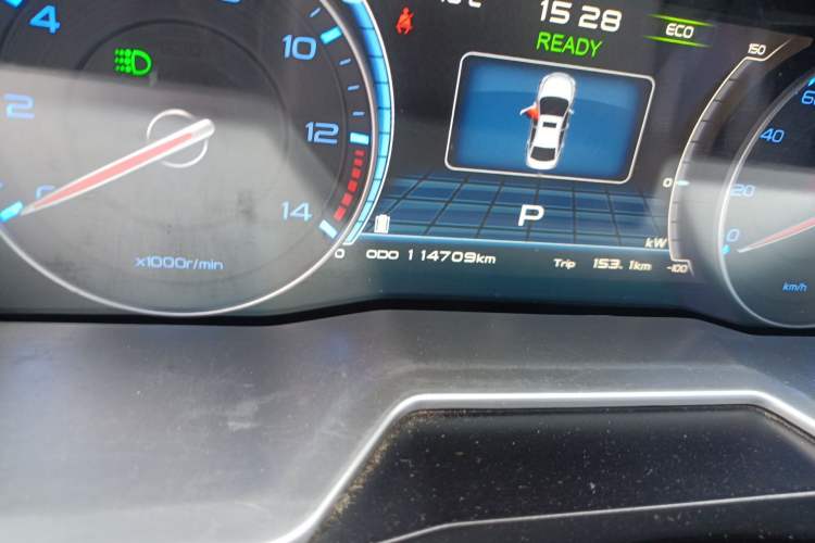 Used Geely Auto Emgrand New Energy 2017 EV300 Prestige Model Odometer Close Up