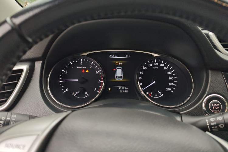 Used Nissan X-Trail 2015 2.0L CVT Comfort MAX Edition 2WD Instrument Cluster