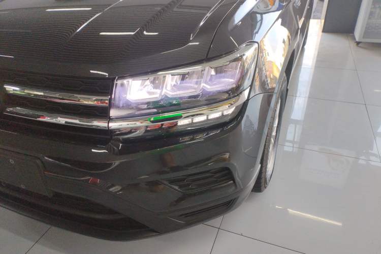 Used Volkswagen Tharu 2022 280TSI Two-Wheel Drive Trend Edition
