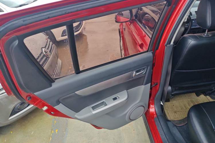 Used Suzuki Swift 2014 1.5L Automatic Fashion Edition