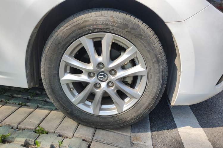 Used Mazda 3 Axela 2019 Cloud-Controlled Version Sedan 1.5L Automatic Comfort Trim China VI Standard