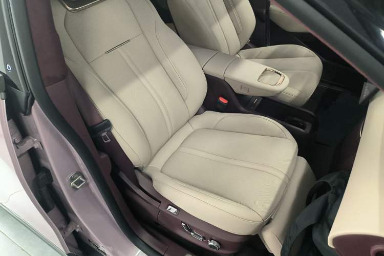 Used Zeekr X 2025 Four-Seater Rear-Drive Cube Version
