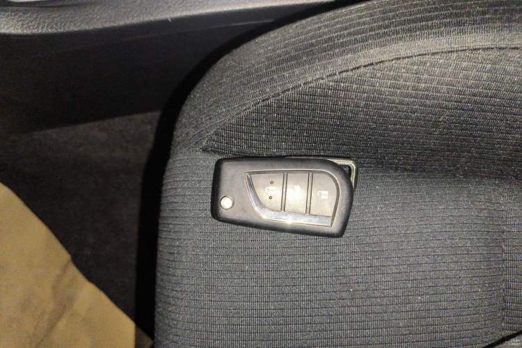 Used Toyota Levin 2017 Revised 185T CVT Elite Edition China V Standard Vehicle Key