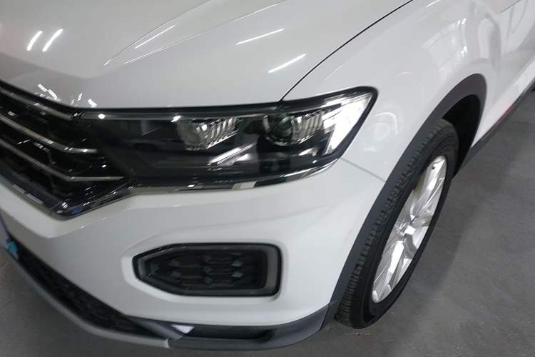 Used Volkswagen T-ROC 2019 280TSI DSG Two-Wheel Drive Advanced Version China VI Standard Left Front Headlight