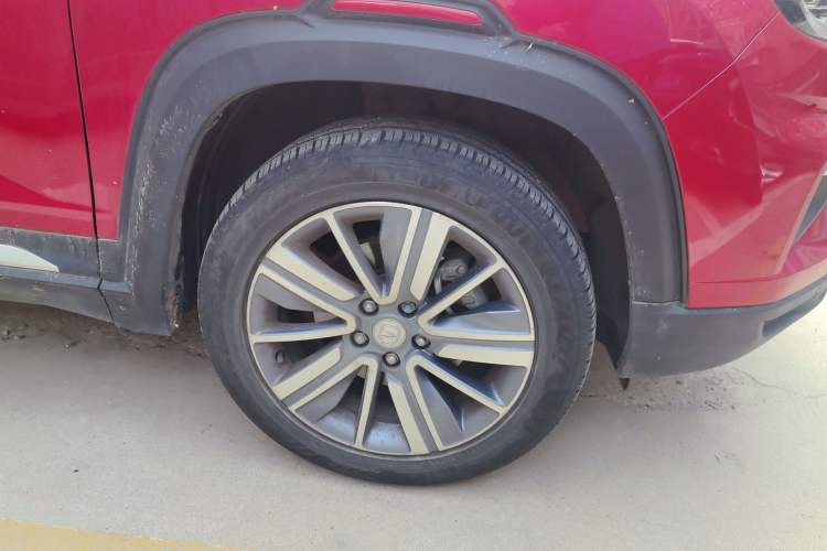 Used CHANGAN CS35PLUS 2019 1.6L Automatic CoolLink Edition Right Front Wheel Hub