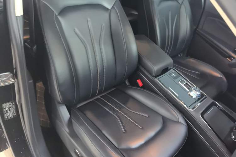 Used Ford Edge 2021 PLUS EcoBoost 245 Two-Wheel-Drive Platinum Edition 5 Seats
