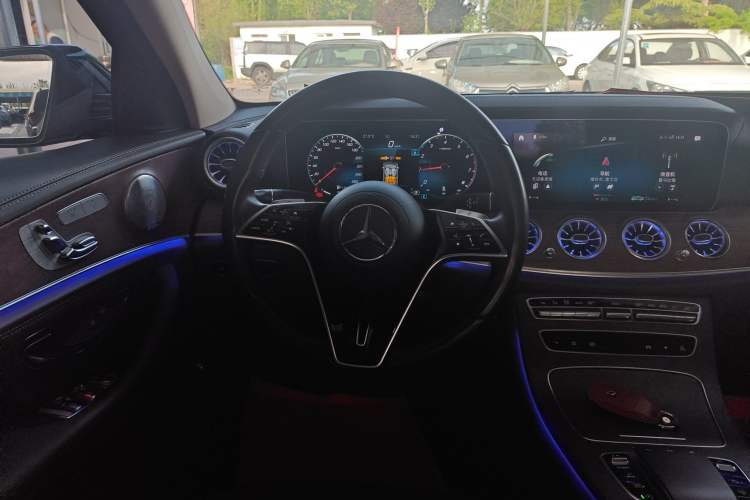 Used Mercedes-Benz E-Class 2021 Restyled E 300 L Luxury Edition
