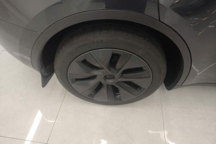 Used Tesla Model Y 2024 Rear-Wheel-Drive Version