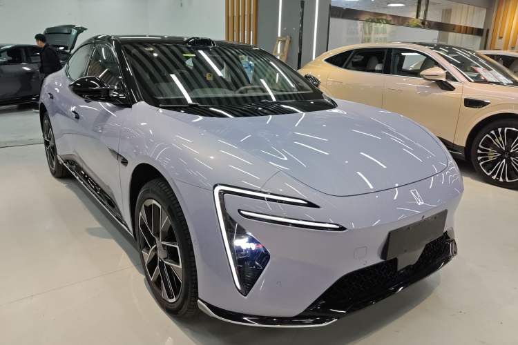 Used Avatr 06 2025 Max Extended-Range Edition
