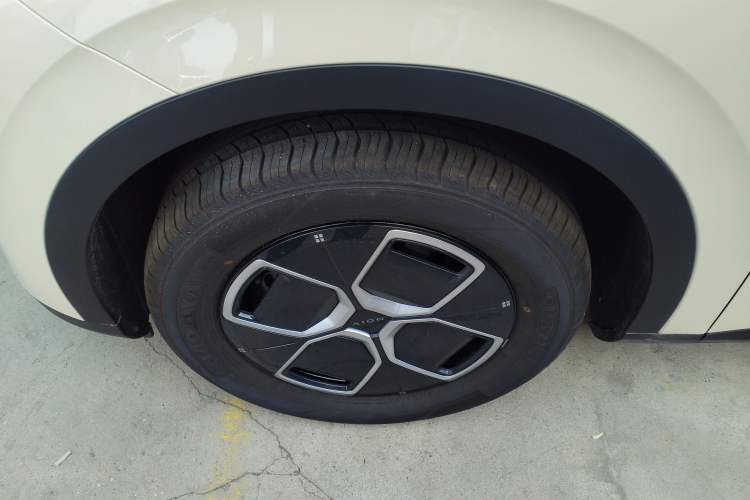 Used AION UT 2025 330 Starlight Edition
