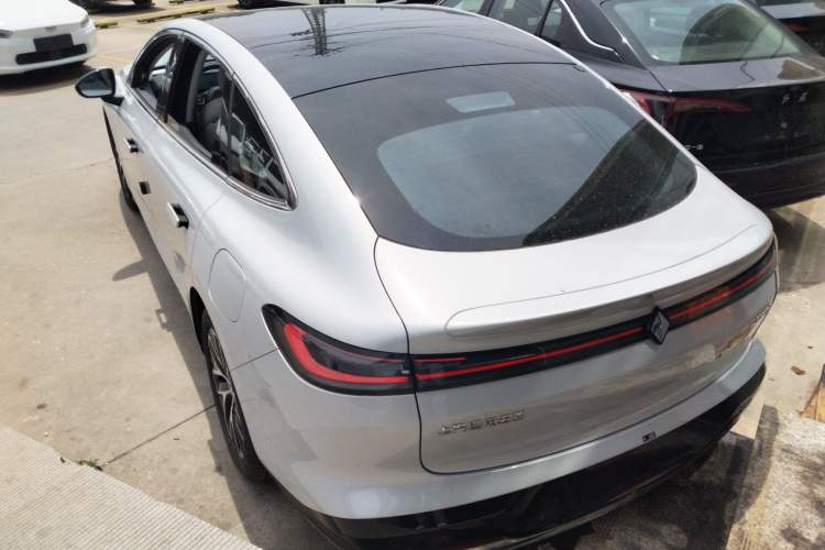 Used Baojun Enjoy 2025 Plug-in Hybrid 140km Standard Version