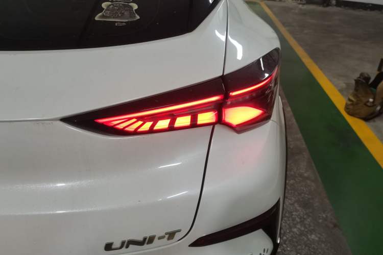 Used CHANGAN UNI-T 2022 1.5T Prestige Version Right Rear Taillight
