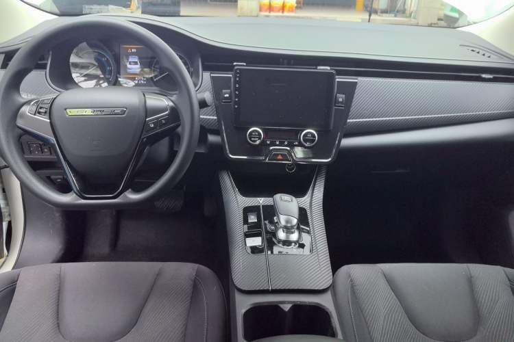 Used Venucia D60EV 2023 PLUS Comfort Edition CI Model Center Console