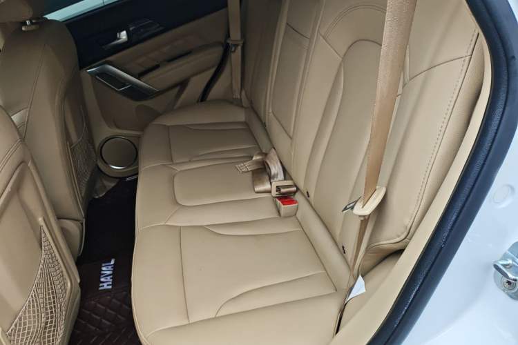 Used Haval H2 2016 Red Label 1.5T Manual 4x4 Luxury Model