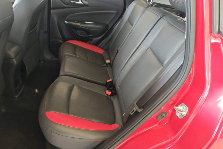 Used CHANGAN CS15 2016 1.5L Manual Fashion Edition