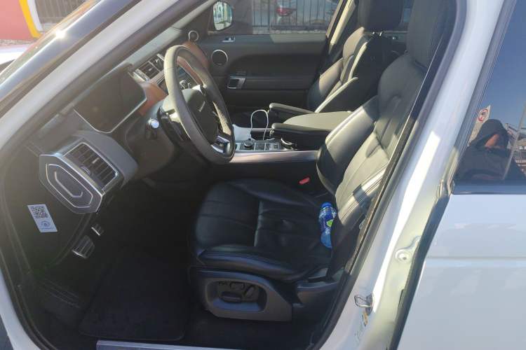 Used Land Rover Range Rover Sport 2014 3.0 SC V6 HSE DYNAMIC
