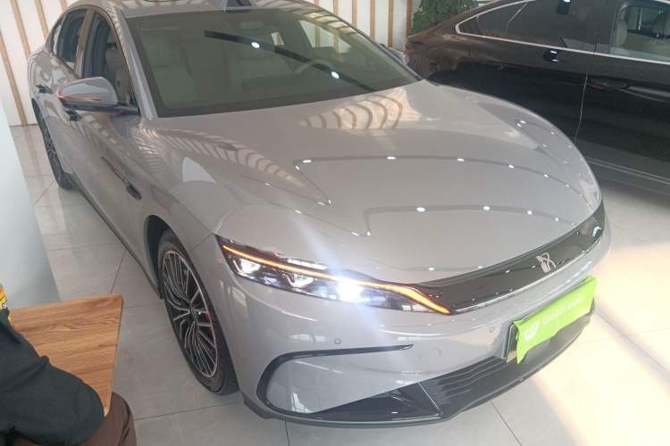 Used BYD Han 2025 EV with 701 km of Laser Radar-Enabled Intelligent Driving