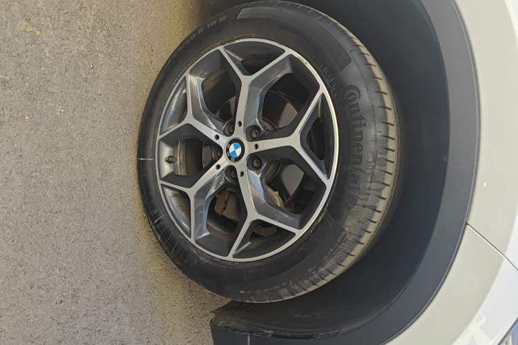 Used BMW X1 2018 sDrive18Li Luxury Model
