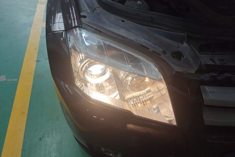 Used Mercedes-Benz GLK-Class 2012 GLK 300 4MATIC Dynamic Edition Right Front Headlight