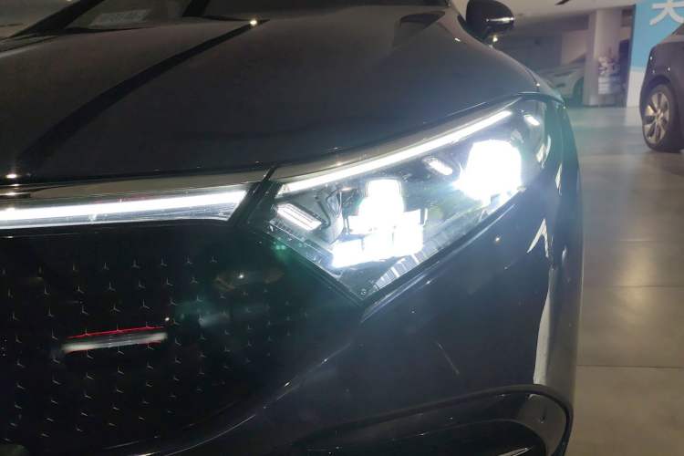 Used Mercedes-Benz EQS 2022 Updated Version 450+ Pioneer Edition Left Front Headlight