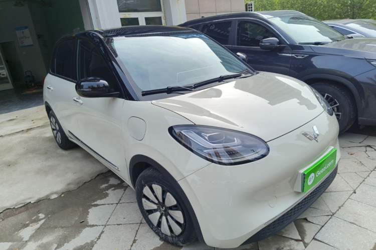 Used Wuling Bingo 2024 333 km Lingxi Connected Version Front Right 45 Deg