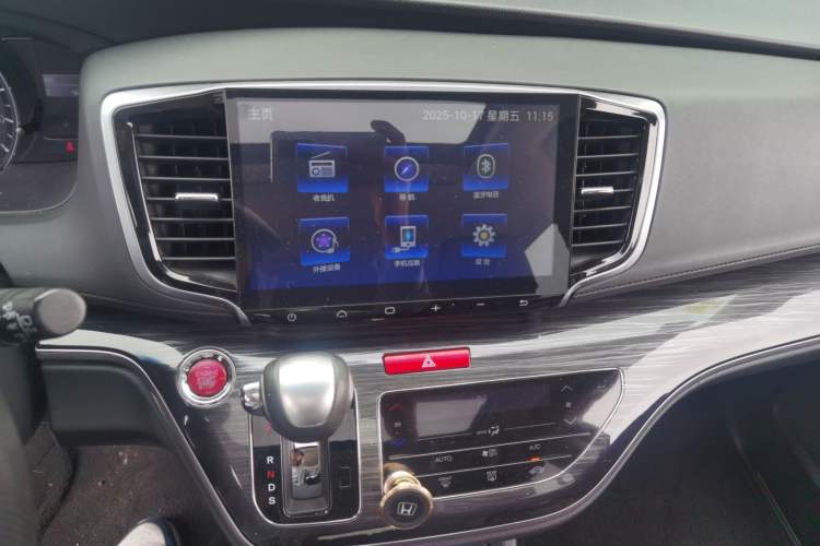 Used Honda Odyssey 2015 Updated 2.4L Smart Cool Version Audio And AC Panel