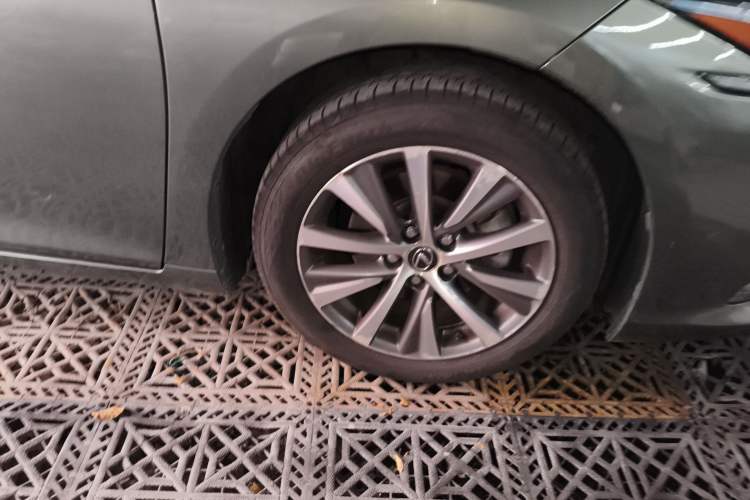 Used Lexus ES 2020 200 Excellence Edition