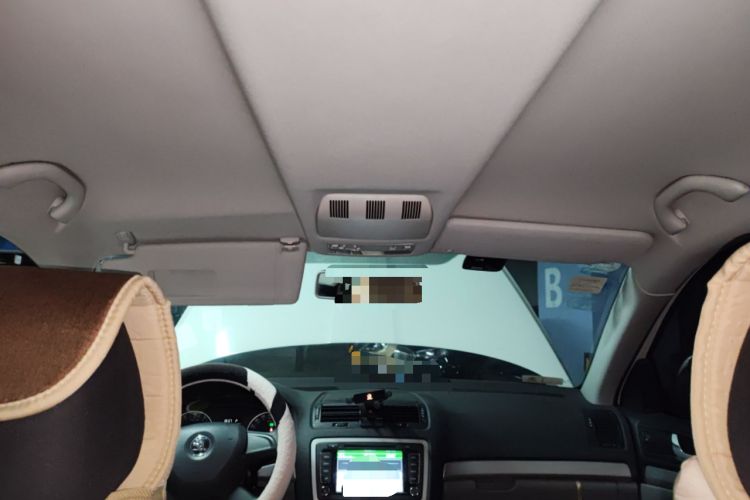 Used Skoda Octavia 2014 1.6L Automatic Yijie Edition Headliner