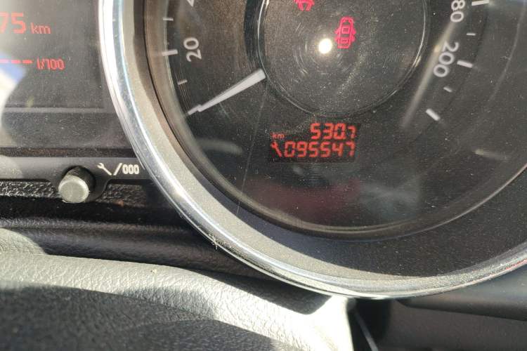 Used Peugeot 3008 2013 1.6THP Automatic Prestige Edition
